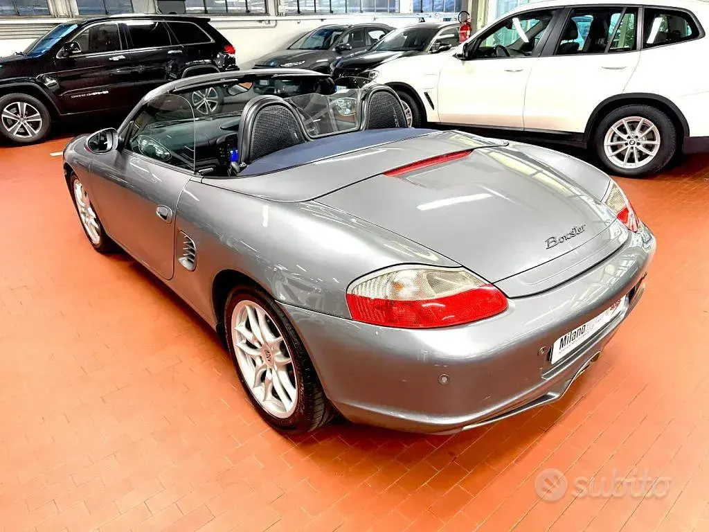 Usata Porsche Boxster 220 CV (161 kW) 2003 Grigio Cabrio