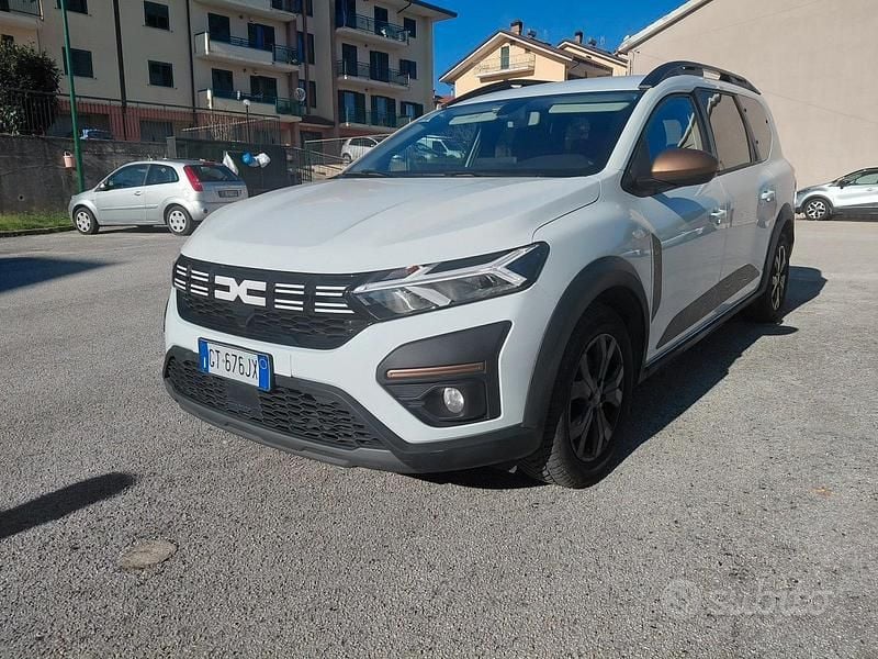 Bianco Usata 2024 Dacia Jogger Extreme Monovolume | 15.900 € (Ottimo prezzo) - Immagine 1/4