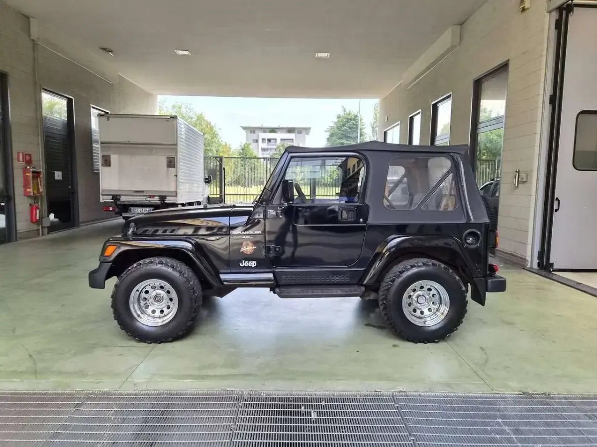 Usata Jeep Wrangler Sahara 177 CV (130 kW) 1999 Other SUV