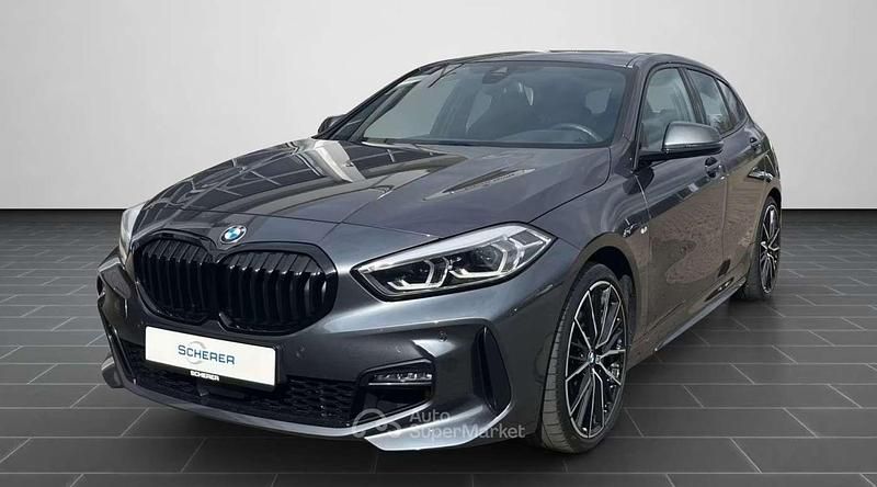 Usata BMW 118 Shadowline 140 CV (102 kW) 2020 Grigio Utilitaria