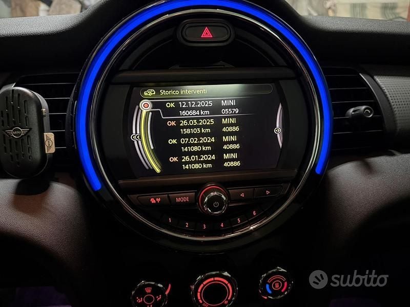 Usata Mini ONE 75 CV (55 kW) 2016 Nero Utilitaria