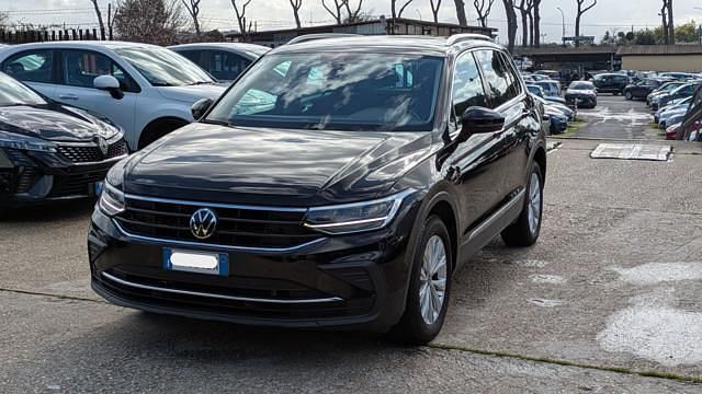 Usata VW Tiguan 150 CV (110 kW) 2022 Nero SUV