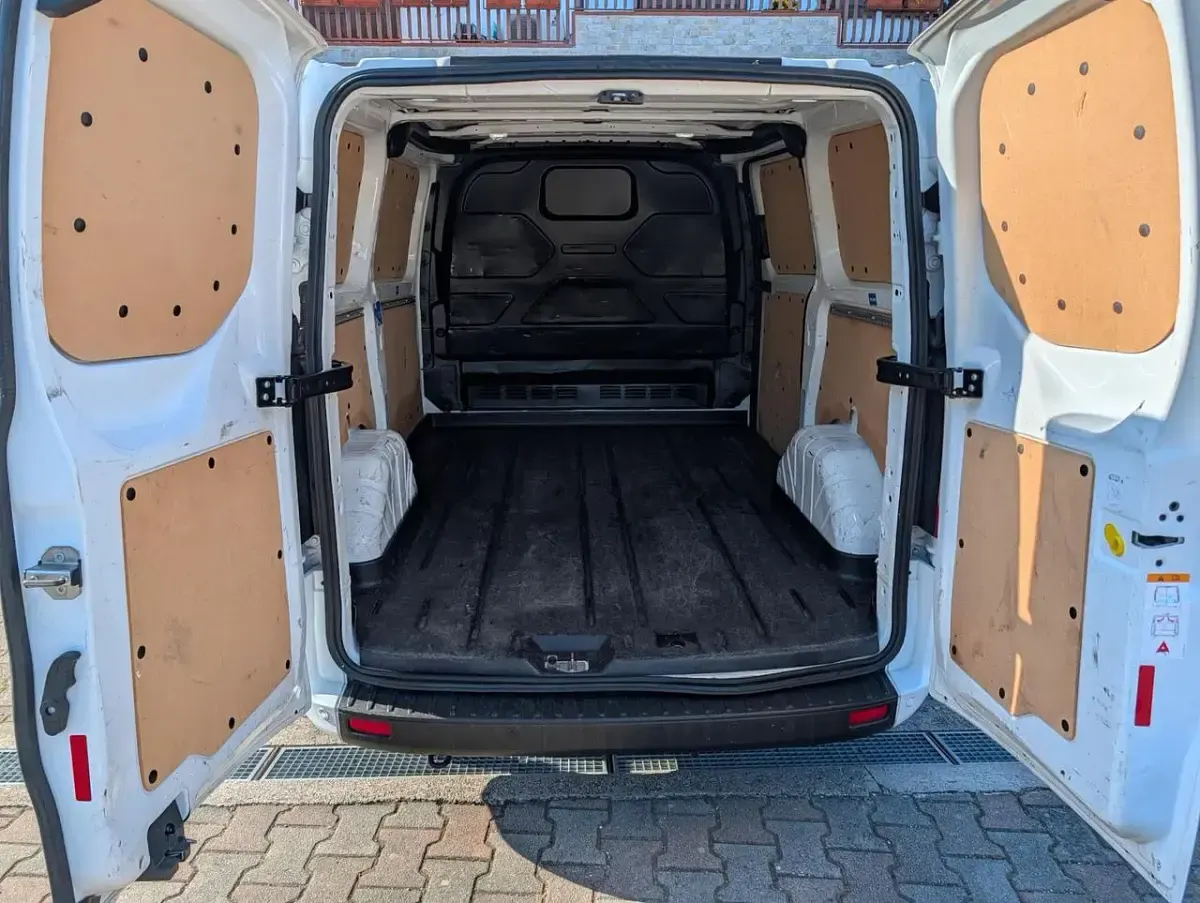 Usata Ford Transit Custom Trend 131 CV (96 kW) 2023 Bianco Furgone