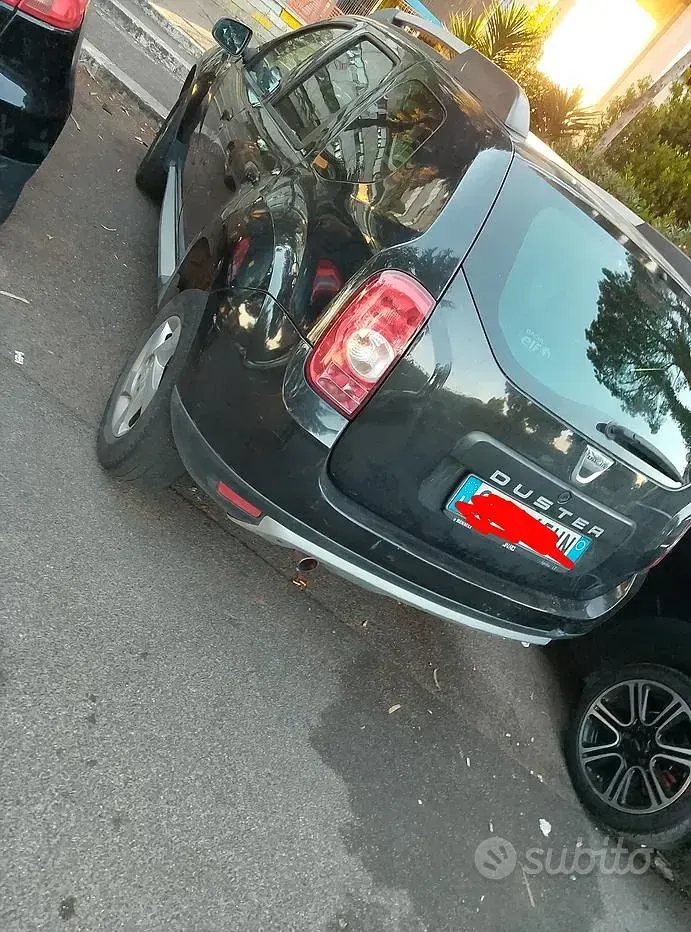 Usata Dacia Duster 105 CV (77 kW) 2012 Nero SUV