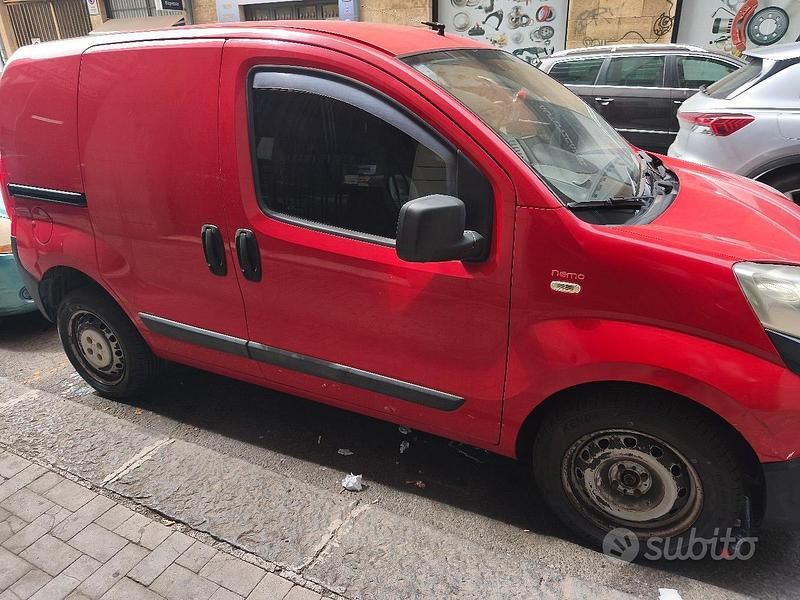 Usata Citroën Nemo 70 CV (51 kW) 2010 Rosso Monovolume