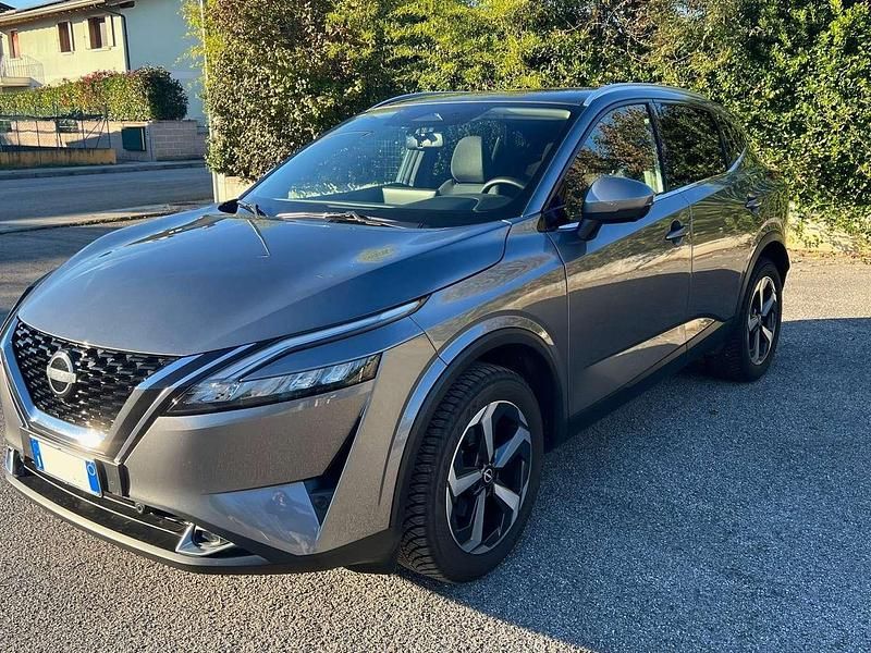 Grigio Usata 2023 Nissan Qashqai N-Connecta SUV | 25.200 € (Buon prezzo) - Immagine 1/4
