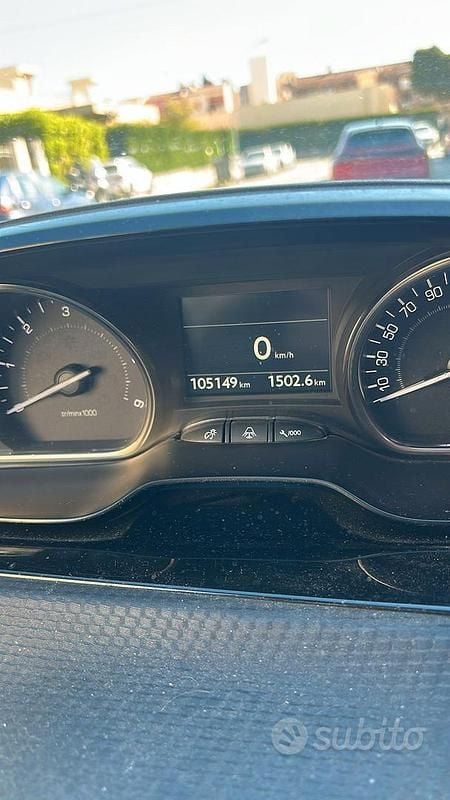 Usata Peugeot 2008 99 CV (72 kW) 2016 Bianco SUV