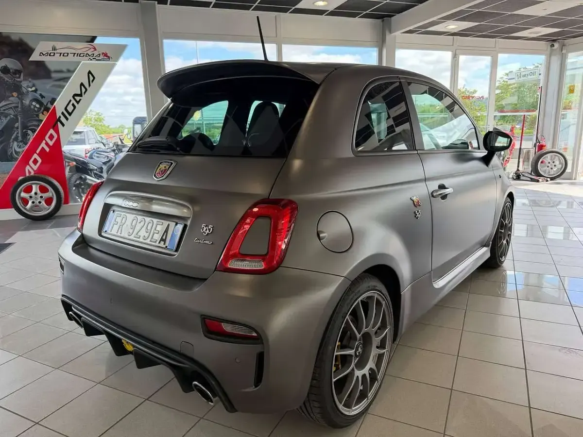 Usata Abarth 595C Turismo 165 CV (121 kW) 2018 Grigio Cabrio