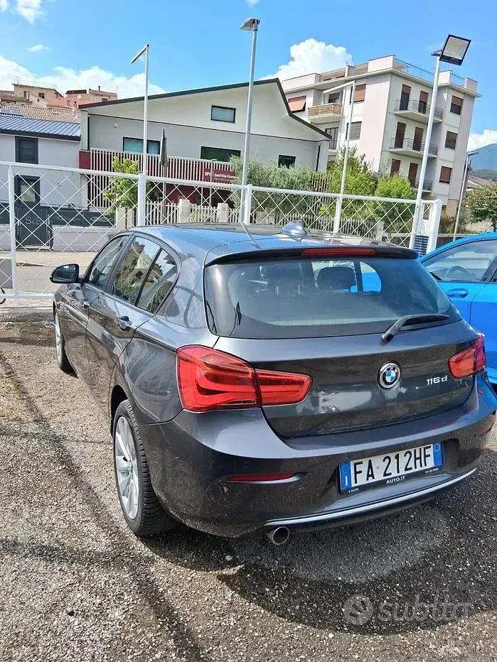 Usata BMW 116 116 CV (85 kW) 2015 Grigio Utilitaria