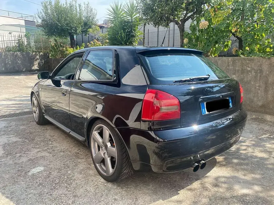 Usata Audi A3 209 CV (153 kW) 1999 Nero Utilitaria