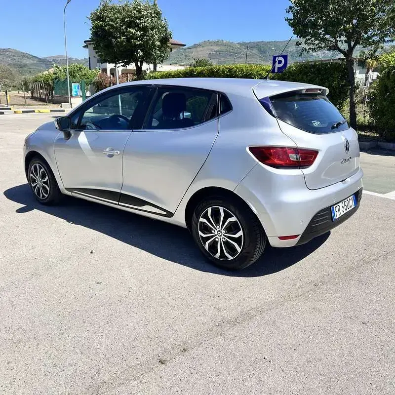 Usata Renault Clio IV Life 75 CV (55 kW) 2018 Berlina