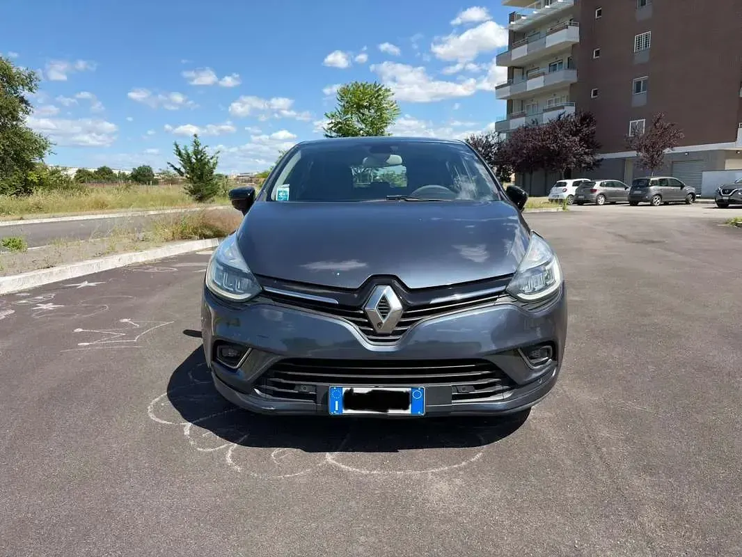Usata Renault Clio IV 110 CV (80 kW) 2018 Grigio Berlina