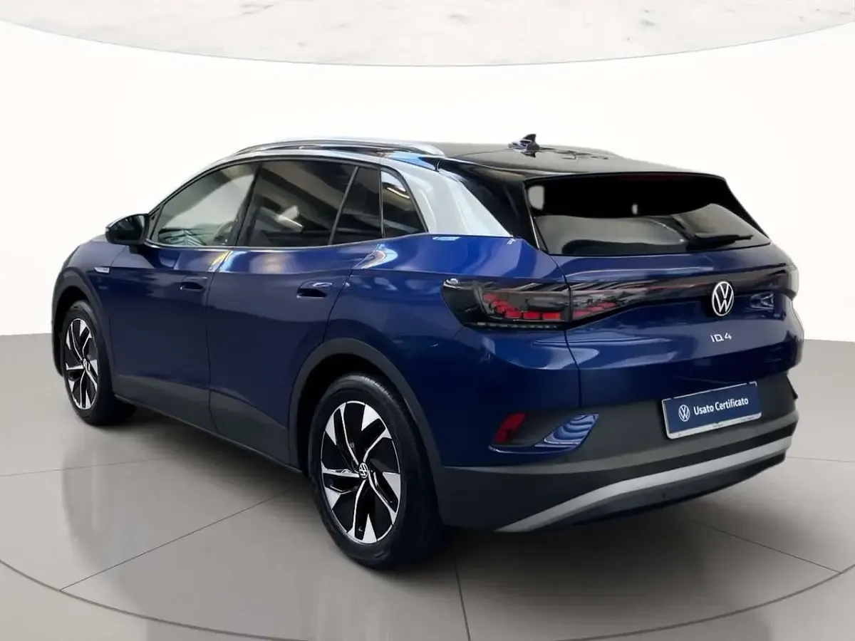 Usata VW ID.4 Pro Performance 69 kW (95 CV) 2022 Blue dusk metallizzato nero SUV