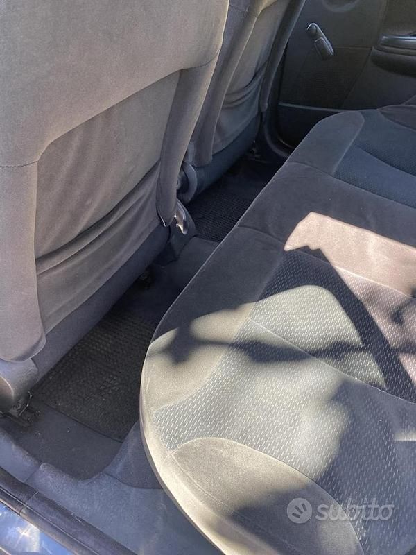 Usata Citroën C3 Exclusive 68 CV (50 kW) 2006 Grigio Berlina