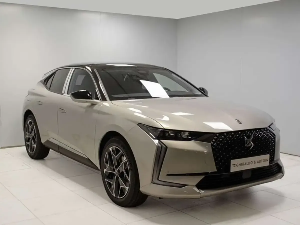 Usata DS Automobiles DS4 145 CV (106 kW) 2025 Gray Berlina