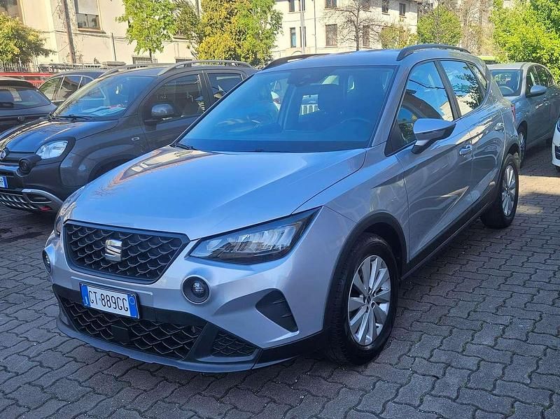 Usata Seat Arona Style 110 CV (80 kW) 2024 Argento SUV