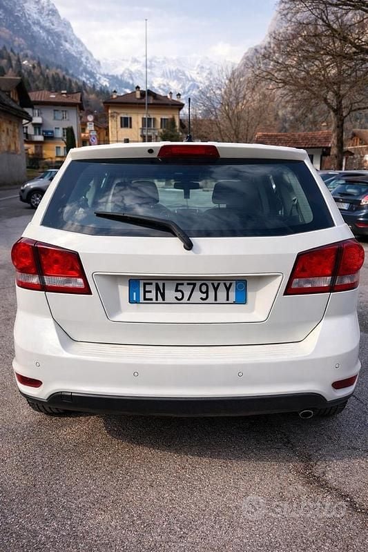 Usata Fiat Freemont 140 CV (102 kW) 2012 Bianco SUV