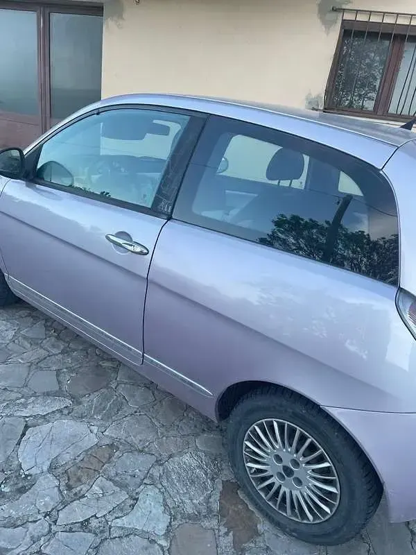 Usata Lancia Ypsilon 75 CV (55 kW) 2010 Utilitaria