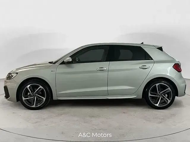 Usata Audi A1 Sportback S-Line 95 CV (69 kW) 2025 Argento Utilitaria