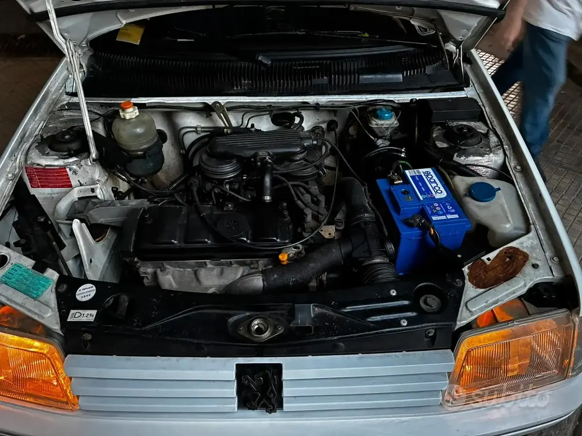 Usata Peugeot 205 60 CV (44 kW) 1994 Bianco Cabrio