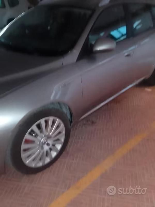 Usata Alfa Romeo 159 150 CV (110 kW) 2009 Grigio Station wagon