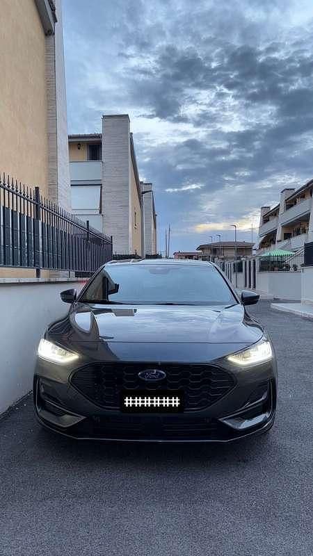 Usata 2024 Ford Focus ST-Line Berlina | 22.500 € (Buon prezzo) - Immagine 1/4