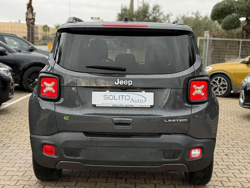 Usata Jeep Renegade Limited 131 CV (96 kW) 2023 Graphite grey SUV