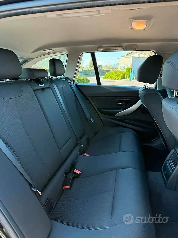 Usata BMW 318 143 CV (105 kW) 2016 Nero Station wagon