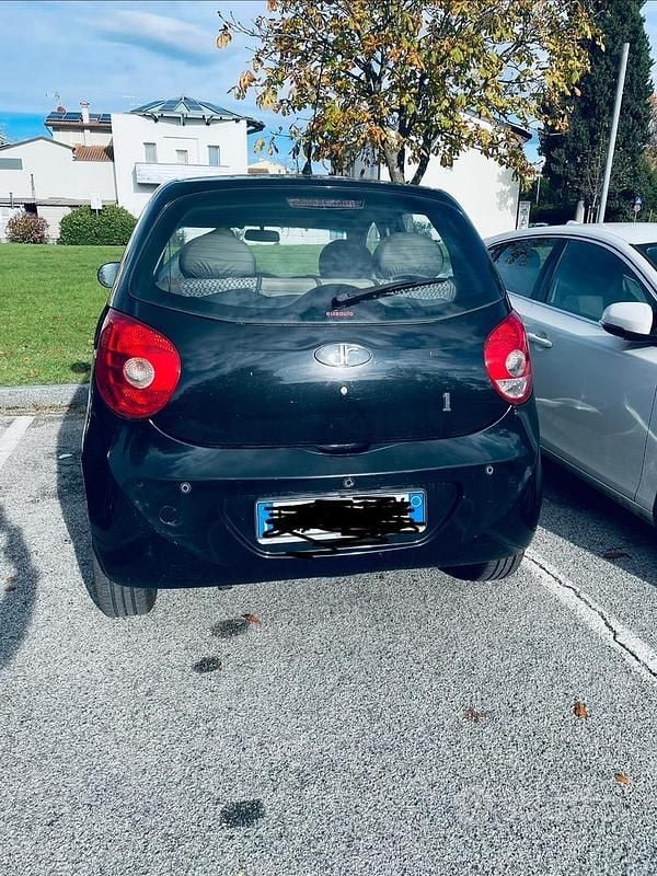 Usata DR DR1 67 CV (49 kW) 2011 Nero Utilitaria