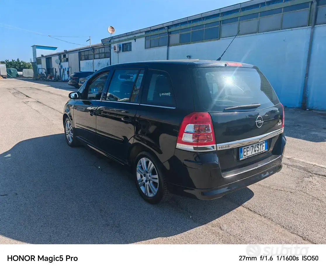 Usata Opel Zafira Cosmo 150 CV (110 kW) 2010 Nero Monovolume
