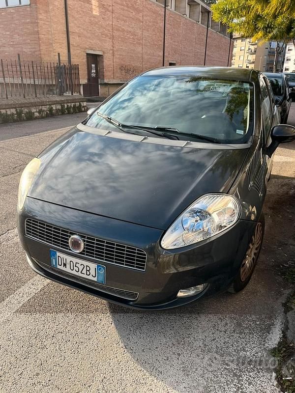 Usata Fiat Grande Punto 2009 Nero Utilitaria