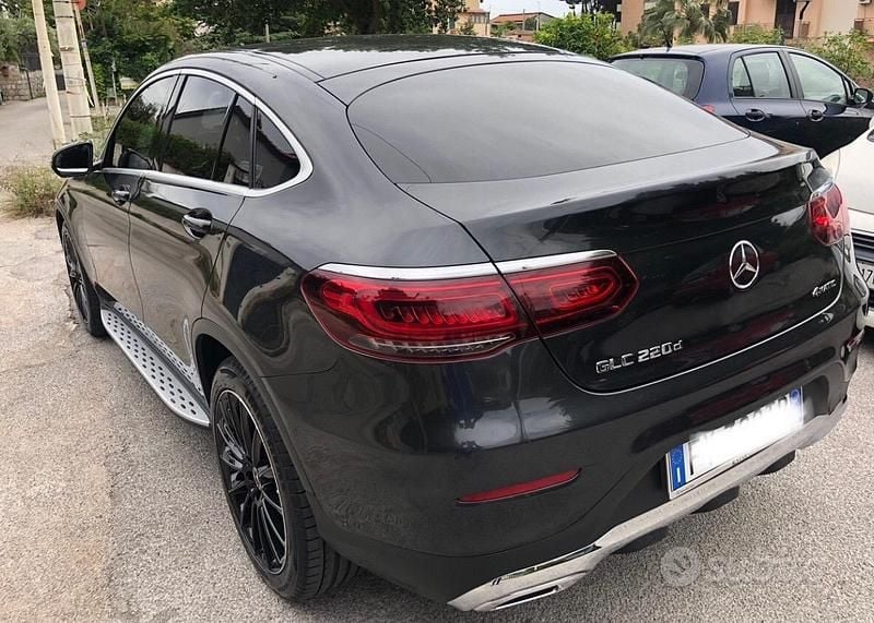 Usata Mercedes GLC220 194 CV (142 kW) 2020 Grigio Coupé