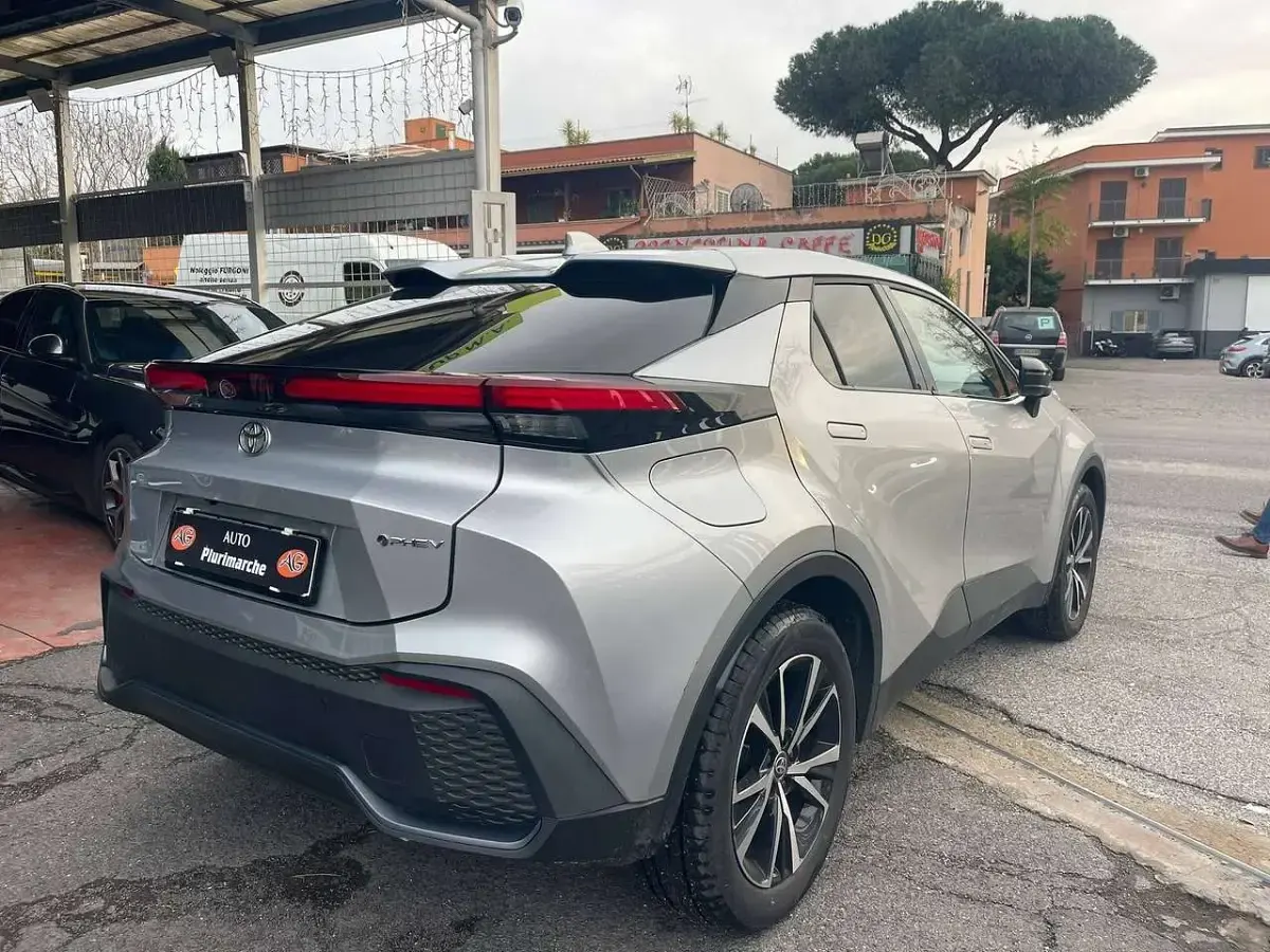 Usata Toyota C-HR Trend 98 CV (72 kW) 2025 Grigio SUV