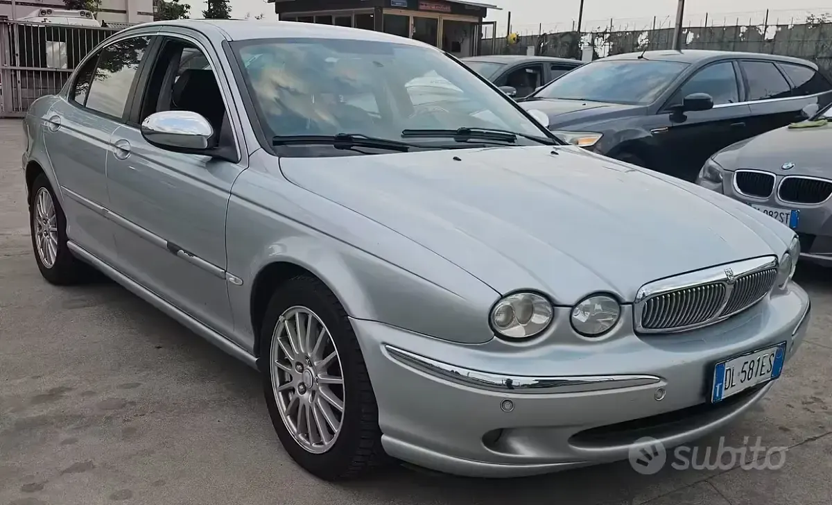 Usata Jaguar X-type Executive 155 CV (114 kW) 2006 Grigio Berlina