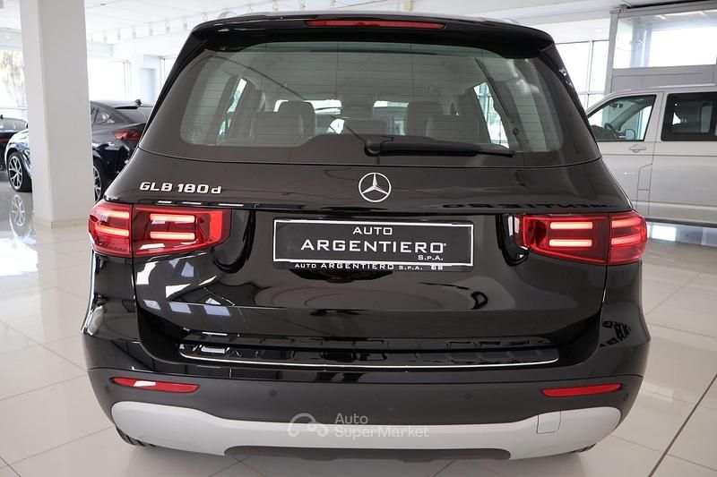Begagnad Mercedes GLB180 Advanced 116 HK (85 kW) 2025 Svart SUV