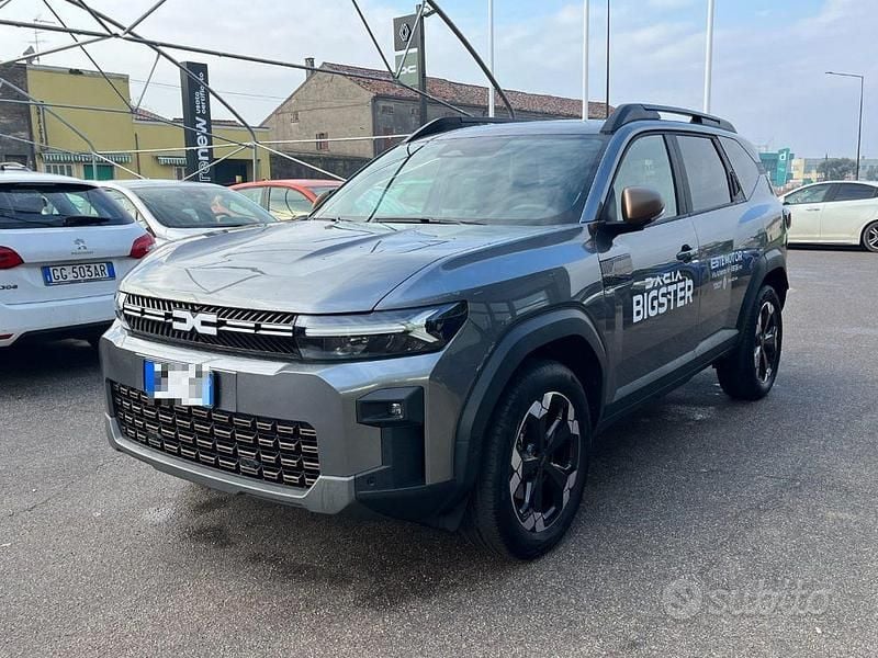 Nuova Dacia Bigster Extreme 140 CV (102 kW) 2025 Grigio SUV