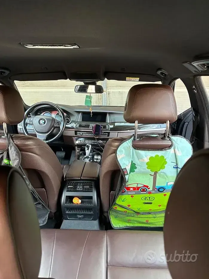 Usata BMW 520 Luxury Line 190 CV (139 kW) 2014 Nero Station wagon