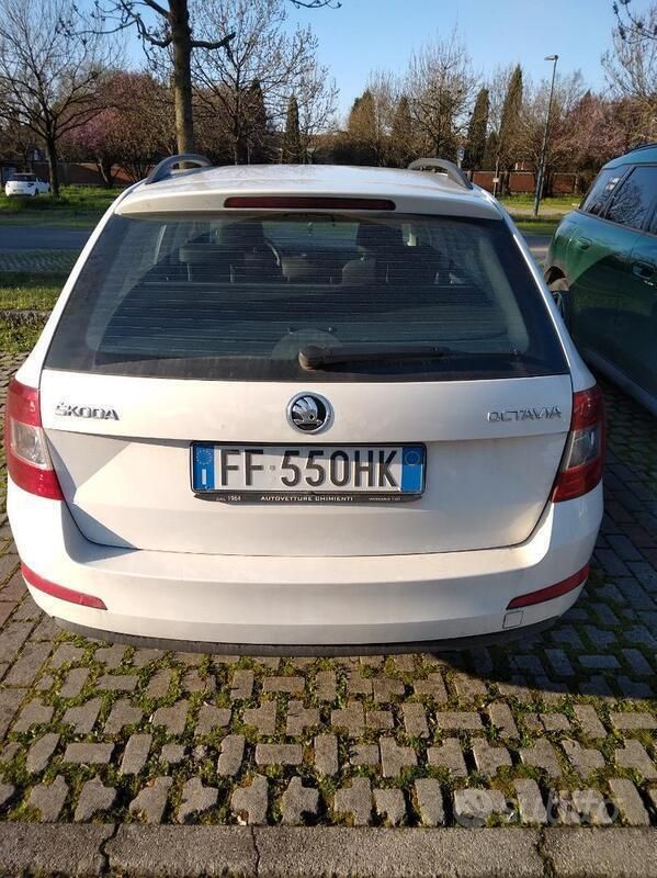 Usata Skoda Octavia 122 CV (89 kW) 2016 Bianco Station wagon
