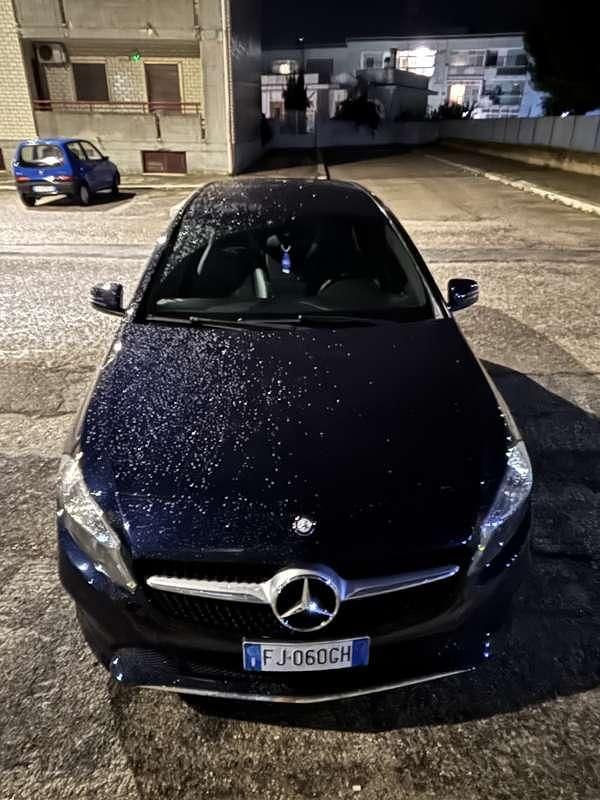 Usata Mercedes A180 109 CV (80 kW) 2017 Berlina