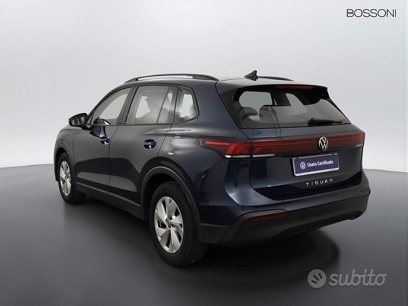 Usata VW Tiguan Life 150 CV (110 kW) 2024 Blu SUV