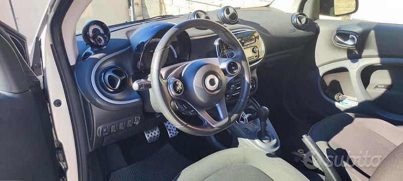 Usata Smart ForTwo Coupé 2019 Grigio Coupé