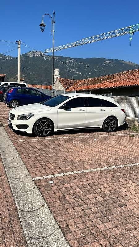 Usata 2016 Mercedes CLA200 Shooting Brake Premium Station wagon | 16.000 € (Buon prezzo) - Immagine 1/3