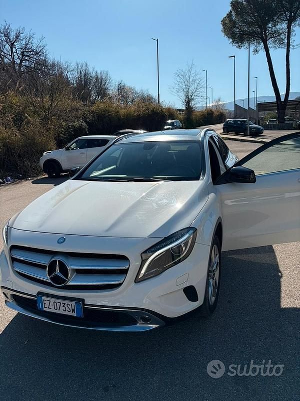 Usata Mercedes GLA200 2015 Bianco SUV