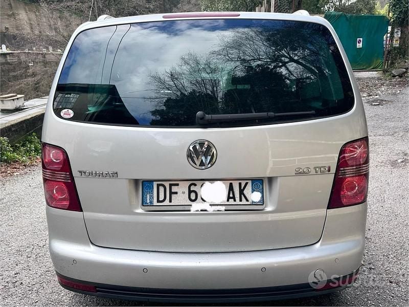 Usata VW Touran Highline 170 CV (125 kW) 2007 Grigio Monovolume