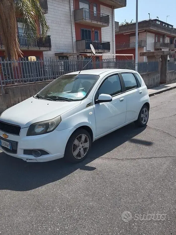 Usata Chevrolet Aveo LS 84 CV (61 kW) 2011 Berlina