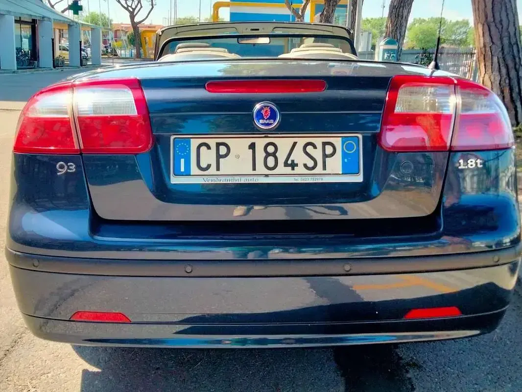 Usata Saab 9-3 Vector 150 CV (110 kW) 2004 Blu/azzurro Cabrio