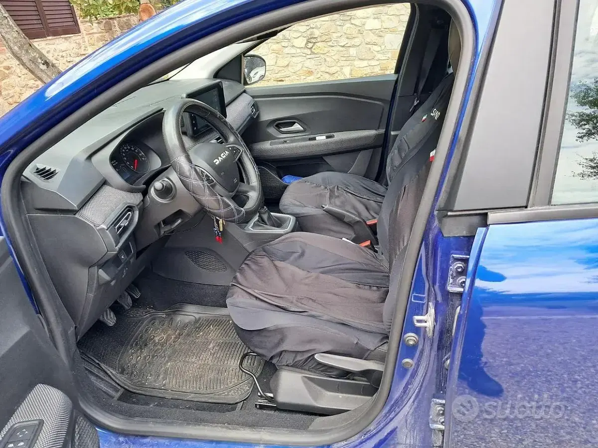 Usata Dacia Sandero 91 CV (66 kW) 2023 Blu Utilitaria