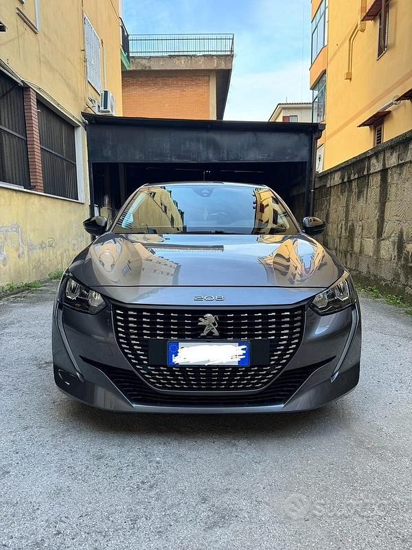 Usata Peugeot 208 Active 75 CV (55 kW) 2022 Grigio Utilitaria