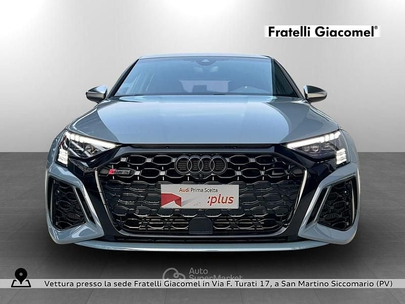 Usata Audi RS3 Ambiente 400 CV (294 kW) 2024 Grigio kemora metallizzato Berlina