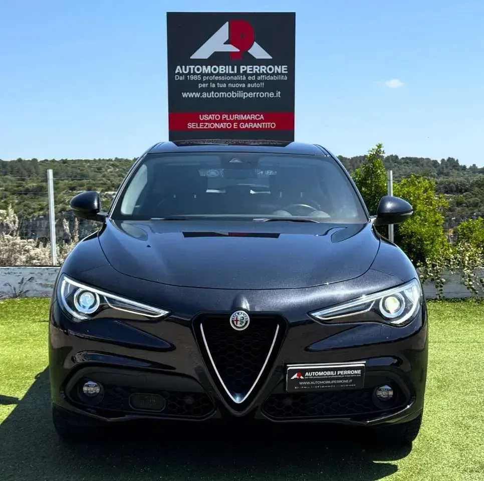 Usata Alfa Romeo Stelvio Super 190 CV (139 kW) 2022 Nero SUV